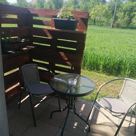 Studio Apartman Krosna Perusic Luaran gambar