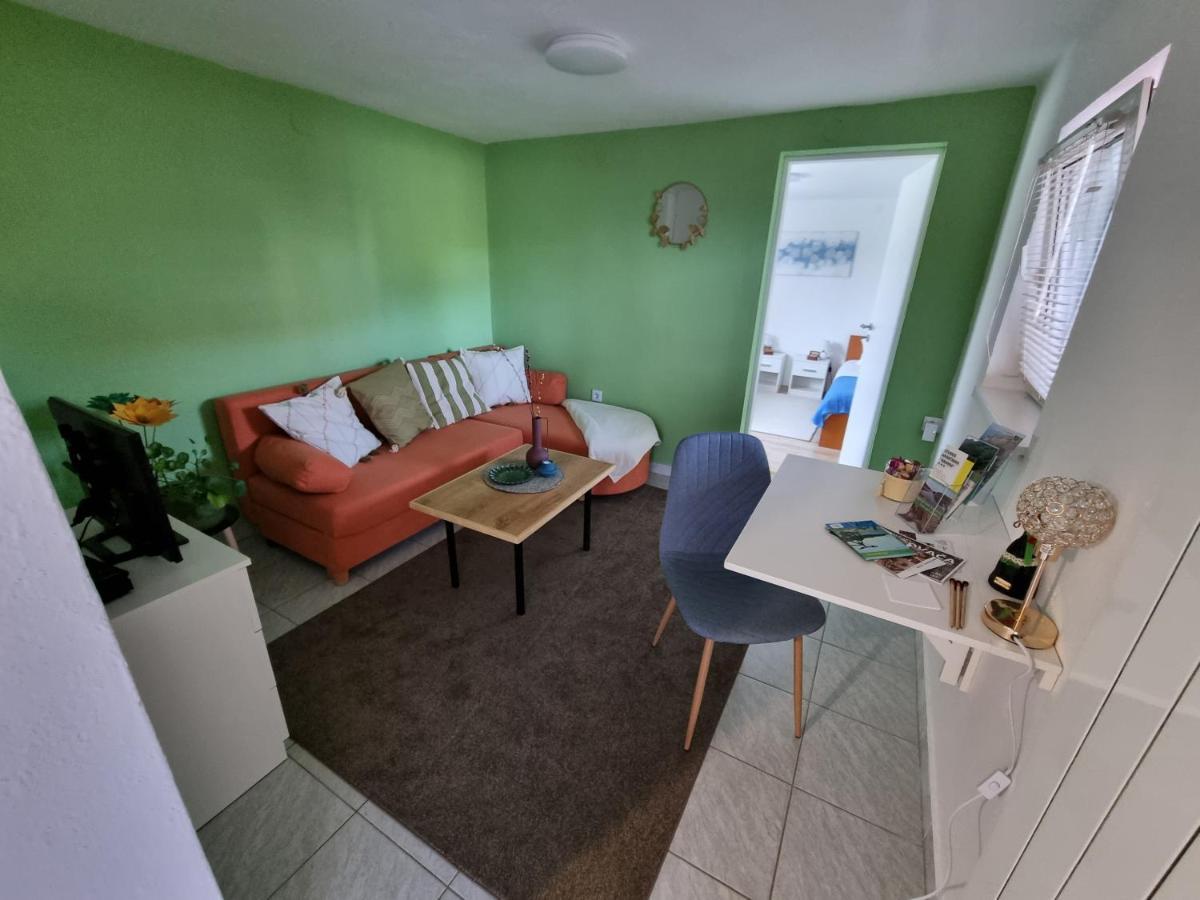 Studio Apartman Krosna Perusic Luaran gambar