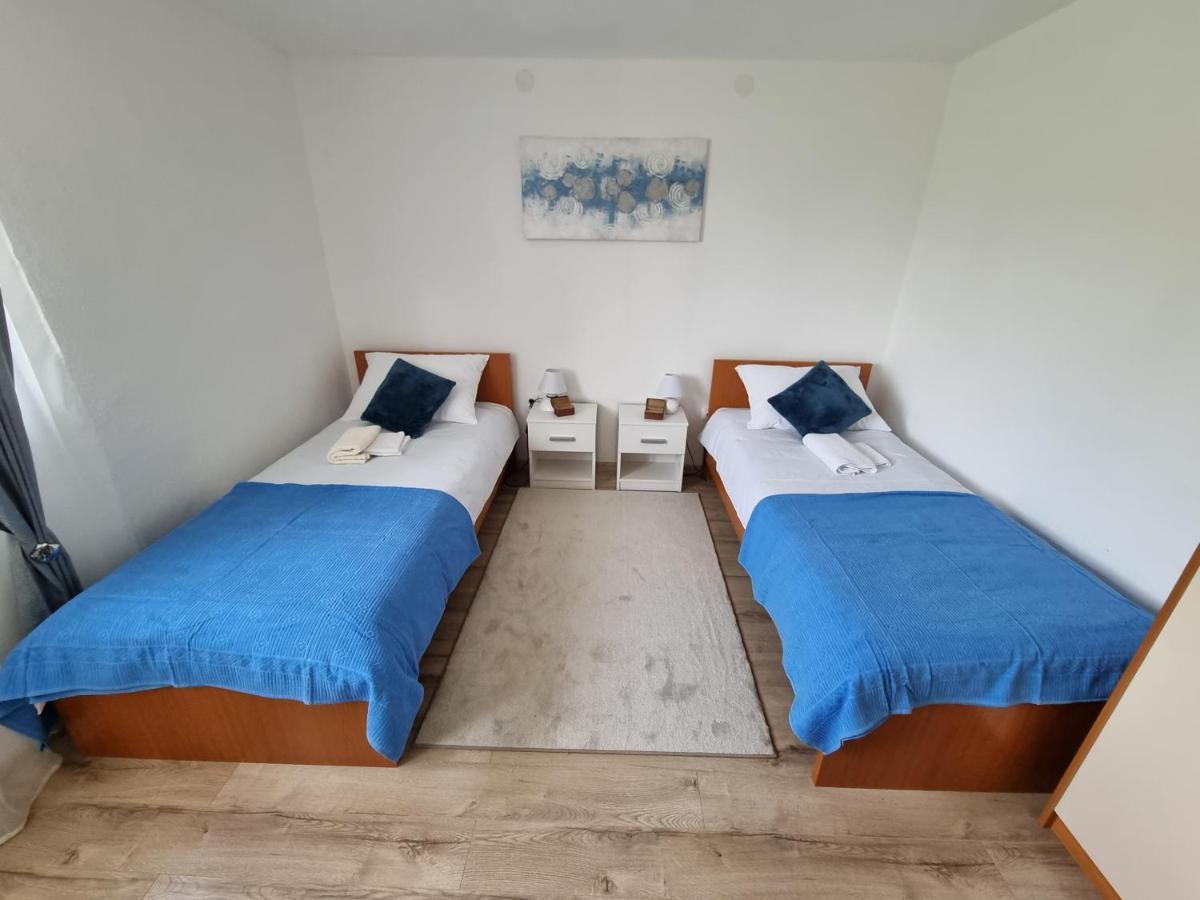 Studio Apartman Krosna Perusic Luaran gambar