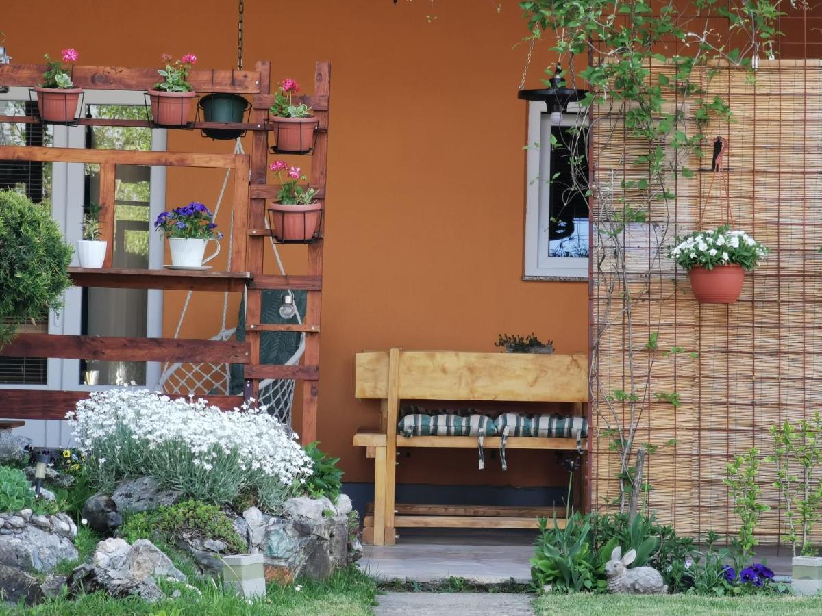 Studio Apartman Krosna Perusic Luaran gambar